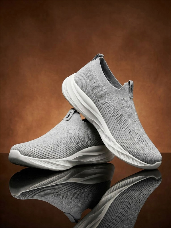 HRX by Hrithik Roshan RX-101X_9 Slip On Sneakers For Men(Grey , 9)