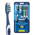 Oral-B Criss Cross Deep Clean Medium Bristles Manual Toothbrush For Adults,Tongue Cleaner, Multicolour Tooth Brush Set, Oral B Dentist Recommended Brand (Family Pack of 4)